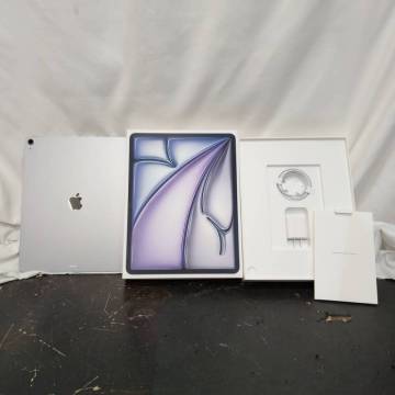 L40 展示品 充放電回数11回 Apple アップル タブレット iPad Air 13インチ Wi-Fi 128GB 2026年春モデル MH5N4J/A スペースグレイ GFARR