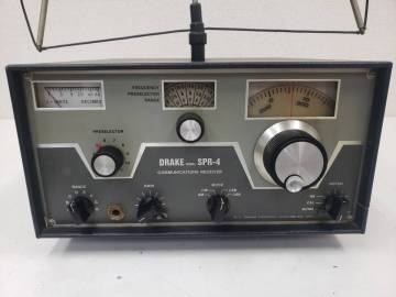 DRAKE SPR-4 通信型受信機　アンテナ　電源コード欠品　動作未確認　長期保管品　ジャンク品　激安１円スタート　