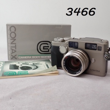 ●MK-3466 CONTAX G2 PLANOR 45㎜ F2 T* レンジファインダーカメラ 本体、箱のシリアル一致 60サイズ 