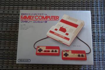 FC　ファミコン　四角ボタンファミコン本体　ファミリーコンピューター　四角ボタン　極美品