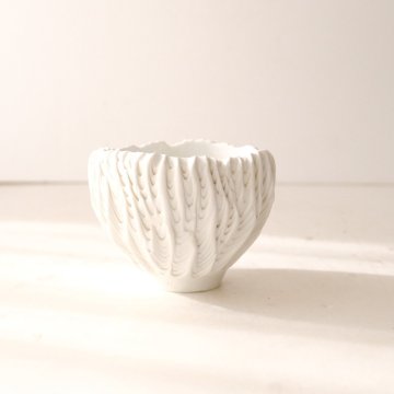 １円～ 徳丸鏡子 白磁龍皮紋ぐい呑 本物保証 コレクター 買取品 酒器 ぐい呑み 現代陶芸
