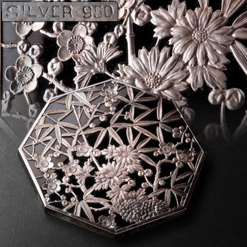 FI684 時代金工 銀製「四君子透図」八角底座 幅13cm 重297g SILVER950刻・銀巻八角瓶座・銀被せ台座・銀鏤空八角座 涼炉台 古美術
