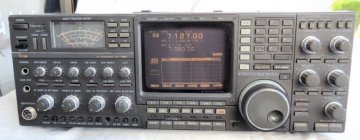 アイコム IC-780 HF100W 往年の最高級機 動作もジャンク扱いで