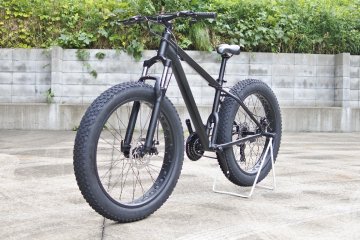 ☆未使用新品！CALLEファットバイク新車！サスペンションホーク！26インチ&times;4.0（極太）シマノ21速ギヤ、ディスクブレーキ搭載