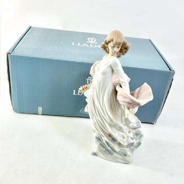 1円 LLADRO リヤドロ 5898 春の輝き フィギュリン 陶器製 陶器人形 磁器人形 磁器製 置物 インテリア 女性 人形 【中古品】