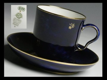 セーブル 西洋陶磁器 最高峰ブランド SEVRES クラウデッドブルー コバルト 金彩 小花絵 カップ＆ソーサー ② n806
