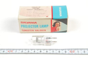 ※ 新品未使用 SYLVANIA シルバニア 8mm 映写機ランプ プロジェクターランプ JCD 100V 300W 箱付 0612L2