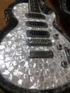 Zemaitis THE PORTRAIT Pearl Front Ultimate White 3S ハードケース　付属品あり