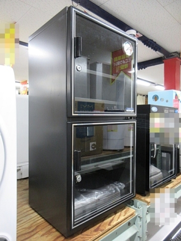 S6615 店頭引取限定 中古 東洋リビング オートドライ ED-100型 防湿庫 40&times;83.5&times;39cm カギあり エーワン豊橋本店