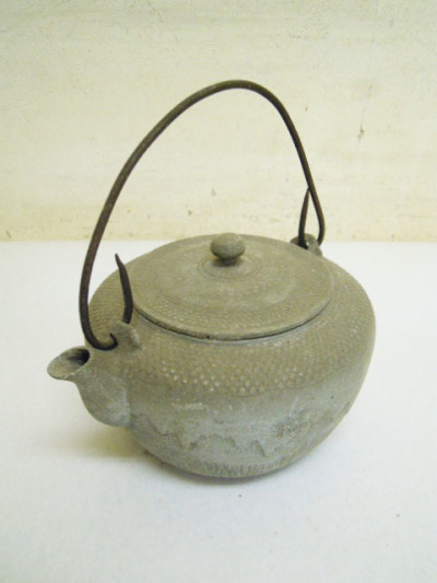 1e002●アルミ製 急須●鉄瓶 茶道具 釜 風炉釜 朝鮮風炉 茶碗 五徳