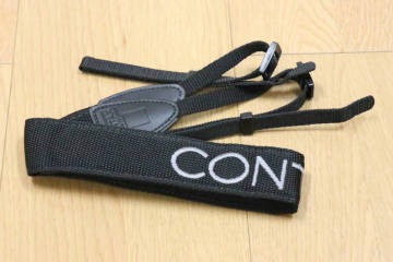 CONTAX（コンタックス）ストラップ　Carl Zeiss T　全長131㎝、太い部分の幅3.7㎝　カメラアクセサリー　中古品　【商品説明必読】⑥