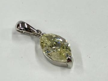 Pt900 総重量1.4g ダイヤ1.710ct デザイントップ