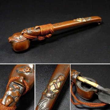 敬逢 秀逸 矢立コレクション 江戸時代 古銅地 高彫 金銀象嵌色絵 千鳥狸に人物図矢立 金工 提物 根付 粋な筆記道具 墨壷 細密細工 28