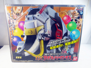 新品　バンダイ 忍風戦隊ハリケンジャー 超ド級カラクリメカ DXリボルバーマンモス　未開封