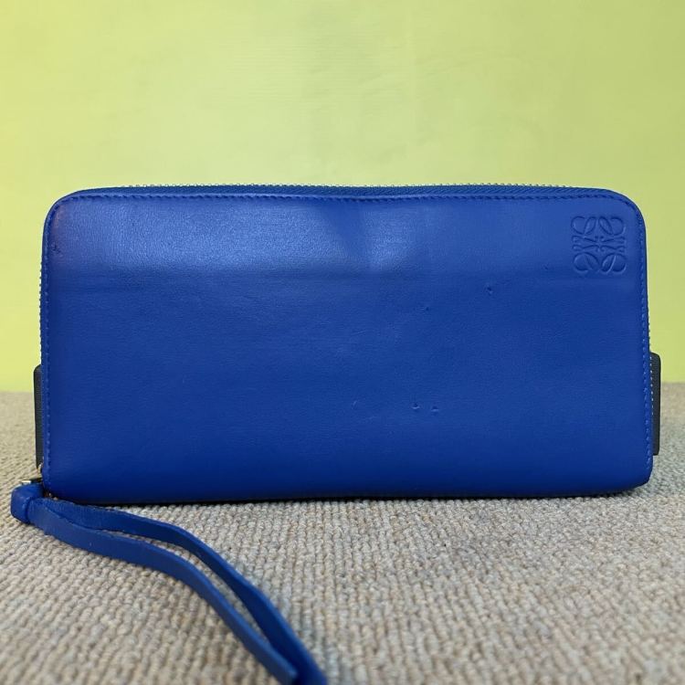 一円　美品　 レアモデル　ロエベ LOEWE 長財布 アマソナ ロングウォレット レザー 財布 ウォレット　ブルー　ラウンドファスナー