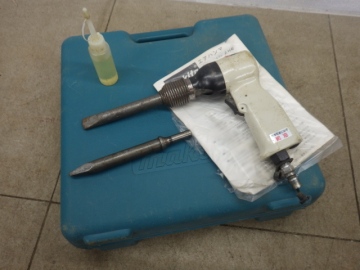 中古 マキタ makita 常圧エアハンマ AH40 新でん
