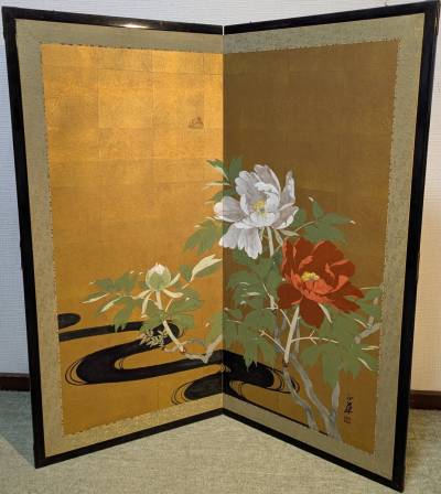【真作】屏風　金地に咲く華麗な牡丹図屏風　琳派風屏風装飾　和モダン　X136