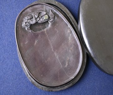 中国の古い硯『古端渓 麻子坑水岩 龍珠硯』「天青色 青花 活眼」文房四宝　唐物　書道用品　文房具　中国美術工芸品