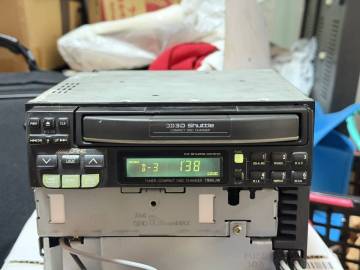 メンテ完動品□アルパイン製1DIN 3CD アンプレスデッキ 7982JW 動作確認済