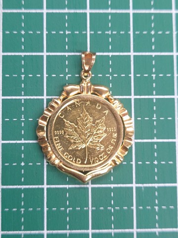 メイプルリーフコイン　金貨　1/10oz　コインペンダントトップ　14k枠 999.9 K24 純金　1990年 エリザベス2世