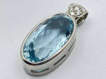 鑑別書付き☆Pt900／A8.63ct／D0.102ct／アクアマリン／ダイヤモンド／約7.6g／トップ