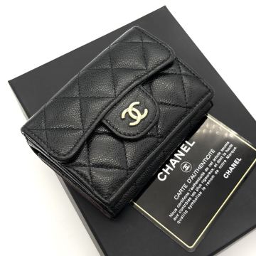 極美品◆CHANEL シャネル 三つ折り財布 マトラッセ ココマーク キャビアスキン コンパクトウォレット ブラック 黒 レディース