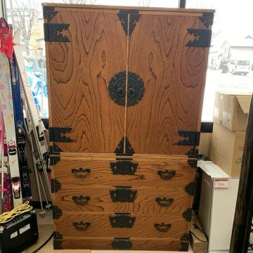 大型 整理箪笥 和風 チェスト 伝統工芸 鉄器金具 アンティーク 民芸家具