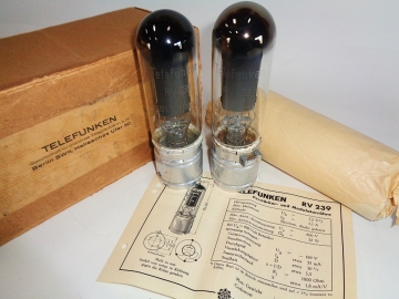 TELEFUNKEN　RV239　直熱三極出力管　2本