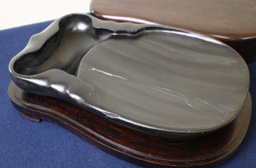 中国の古い硯『明 古歙州 蝉様硯』「眉子文」文房四宝　唐物　書道用品　文房具　中国美術工芸品