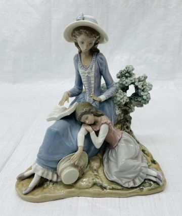 E529-SG3-2184 LLADRO リヤドロ E-25 O 眠っている女と少女 陶器人形 置物 オブジェ インテリア小物 IM