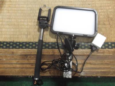 ●撮影用LEDライト　自撮り棒●