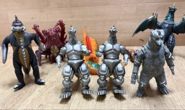 ウルトラマン 怪獣 特撮 メカゴジラ ガメラ パワード チャンドラー ギャオス ラドン ソフビ フィギュア 等 大量 まとめて 12点 Y1