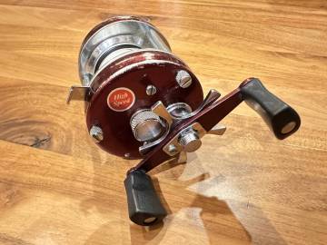 オールド　ABU Ambassadeur アブ アンバサダー5500　ブラウン　ベアリング換装