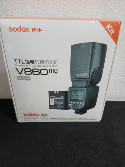 中古 Godox Ving V860IIC ストロボ リチウム電池 電池充電器 マイクロベースシート 元箱