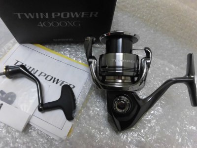 ●シマノ！TWIN POWER ツインパワー 4000XG ★きれいです！