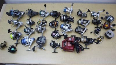 Daiwa/SHIMANO/RYOBI/CORONET/他 リール 32個まとめ ダイワ/シマノ/リョービ/オリムピック/他 ジャンク 管89233