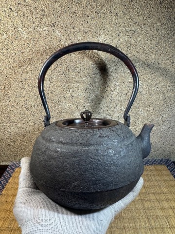 釜師　宝珠形　宮崎寒稚　 白肌　明治時代 鉄瓶 煎茶道具 天明形