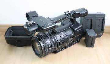 ★通電時間139&times;10H★ソニー SONY HXR-NX5J 業務用ビデオカメラ + AC-VQ1050 アダプター付★　W0325＃4668