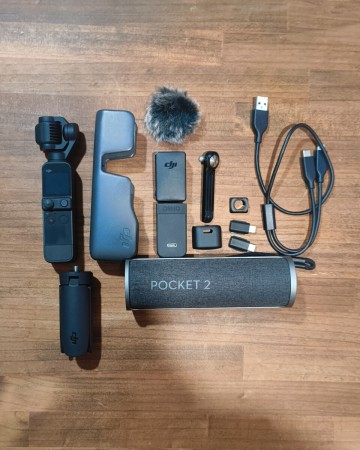 DJI Osmo Pocket 2 Creator Combo ＋ 専用充電ケース・ミニ三脚 送料無料