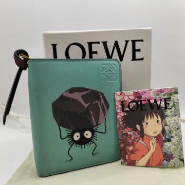 希少 極美品 LOEWE ロエベ スタジオジブリ 千と千尋の神隠し カプセルコレクション ススワタリ ジップアラウンド 二折コンパクトウォレット