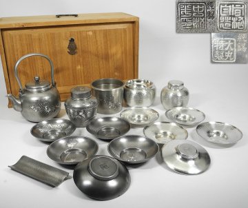 緑屋h■ 純錫 煎茶器 揃い 急須 茶入 茶托 こぼし 茶合 多種混合 中村半兵衛 間村自製 大丸特製 木箱　k8/3-124/18-2#100