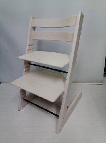 3 新型 STOKKE ストッケ TRIPP TRAPP トリップトラップ チェア キッズ ベビー 椅子 シリアルナンバー4 背板幅 6.8㎝ 穴なし