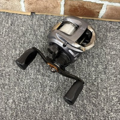 ●DAIWA ダイワ SS SV103H ベイトリール 右ハンドル 釣具 釣り具 釣り用品 釣り小物 HS234183