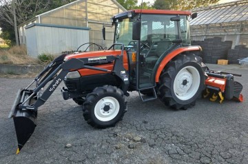 【埼玉県】クボタトラクター KL30 キングウェル 30馬力 エアコンキャビン フロントローダー 自動水平 4WD パワステ PTO【代理出品】