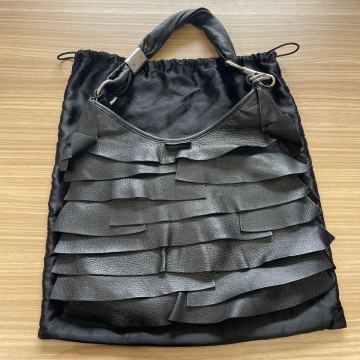 【中古保管品】YSL Yves Saint Laurent イヴ・サンローラン リヴ ゴーシュ サントロペ ティアードフリル ショルダーバッグ 黒