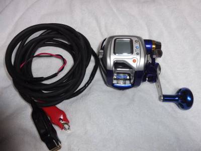 ダイワ ハイパータナコン 400FBe 良品 電源コード付　小型電動リール