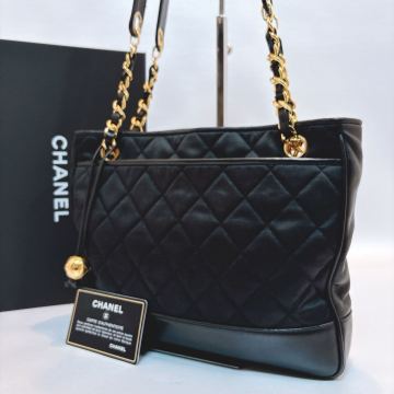 【シャネル】美品 マトラッセ チェーン トートバッグ ボールチャーム キルティング ブラック ゴールド金具 ショルダーバッグ