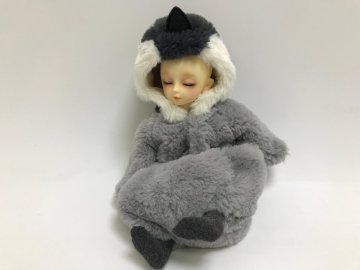 【6-2-4446】ボークス SDシリーズ 眠り目 眼真霧 めまき ドール 本体 ペンギン着ぐるみ付き 中古品