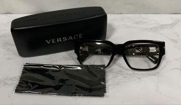 667【中古品】 ヴェルサーチ VERSACE サングラスMOD.3350-F GB1 55口18 140 ケース付　1円〜