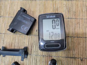 ■ 1円スタート!! CATEYE VELO WIRELESS CC-VT230W キャットアイ ロード クロス サイクルコンピュータ ロード 同梱発送承中!!